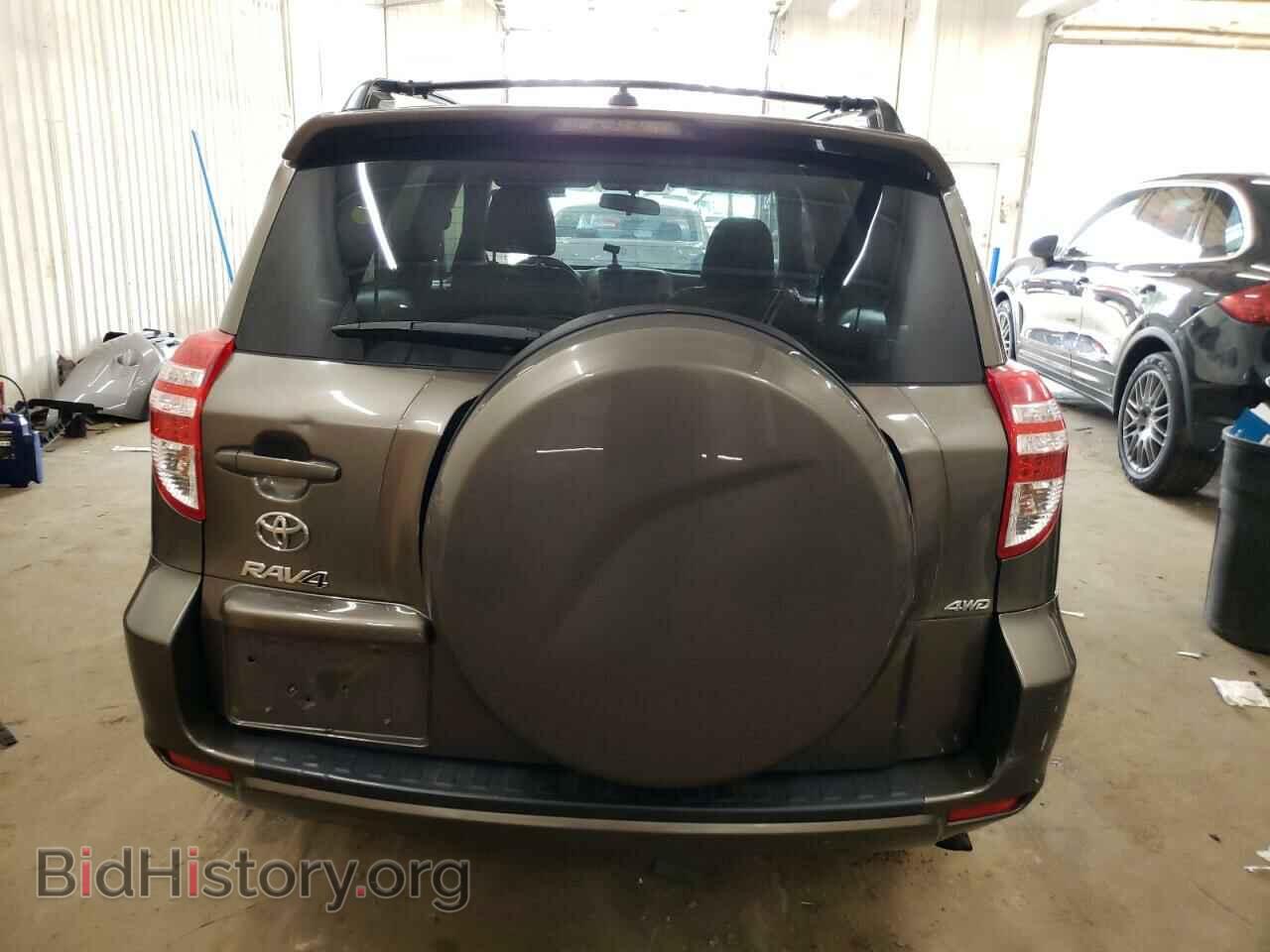 2011 TOYOTA RAV4 - VIN: 2T3BF4DV2BW090075 - Фото 6