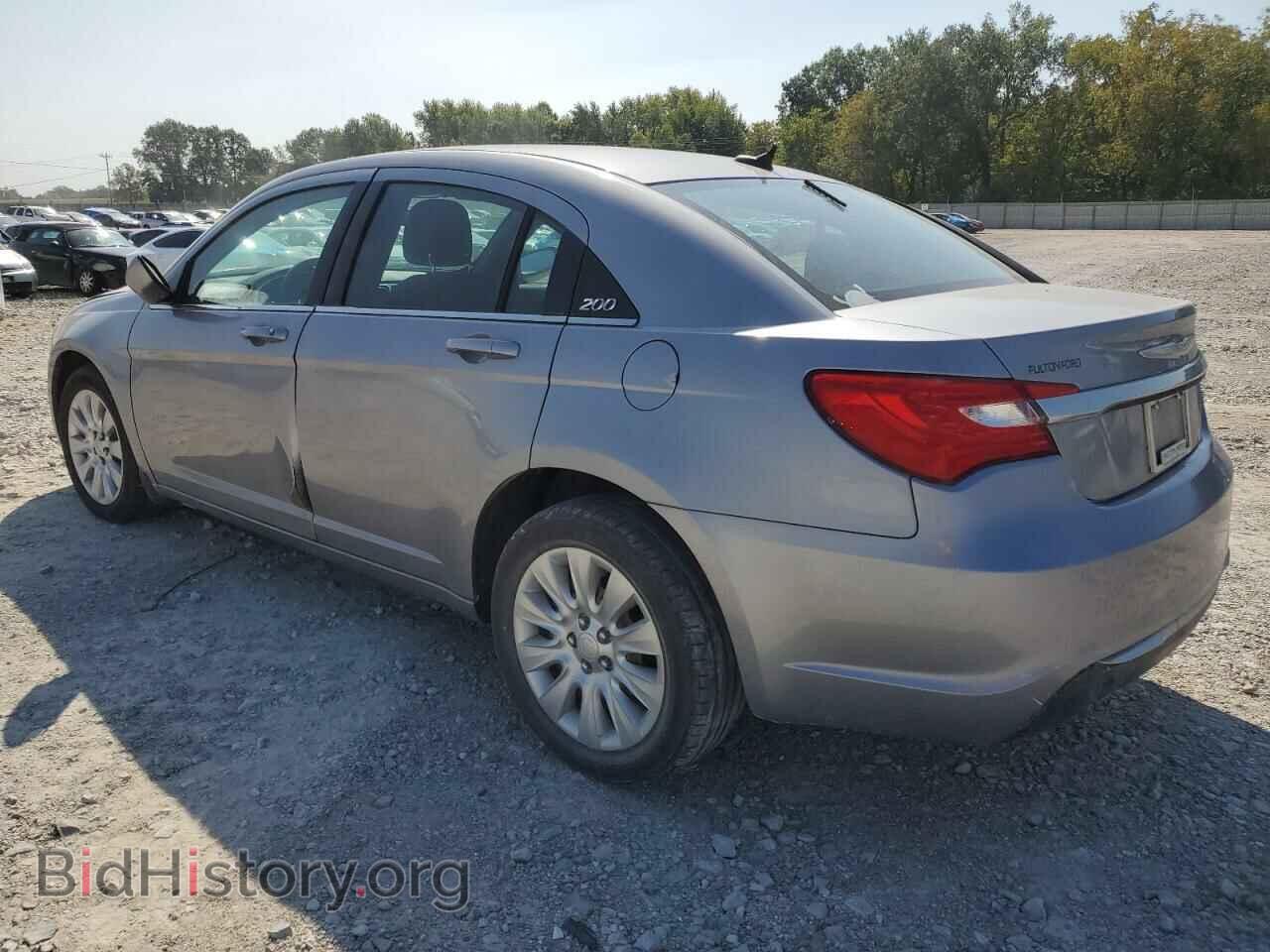 2013 CHRYSLER 200 - VIN: 1C3CCBABXDN641637 - Фото 2