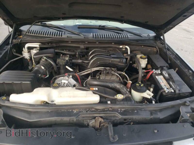 2006 Ford EXPLORER (VIN 1FMEU74E76UB45820) — photo 7 of 10