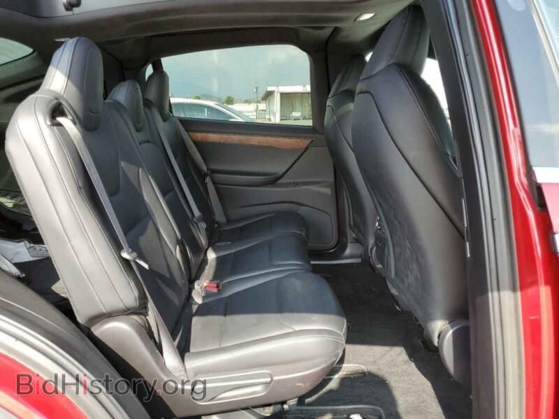 2020 Tesla MODEL X (VIN 5YJXCAE2XLF242533) — photo 10 of 12