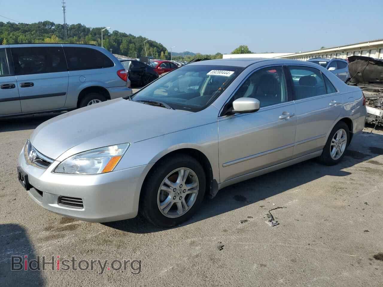 Photo 1HGCM56816A176877 - HONDA ACCORD 2006