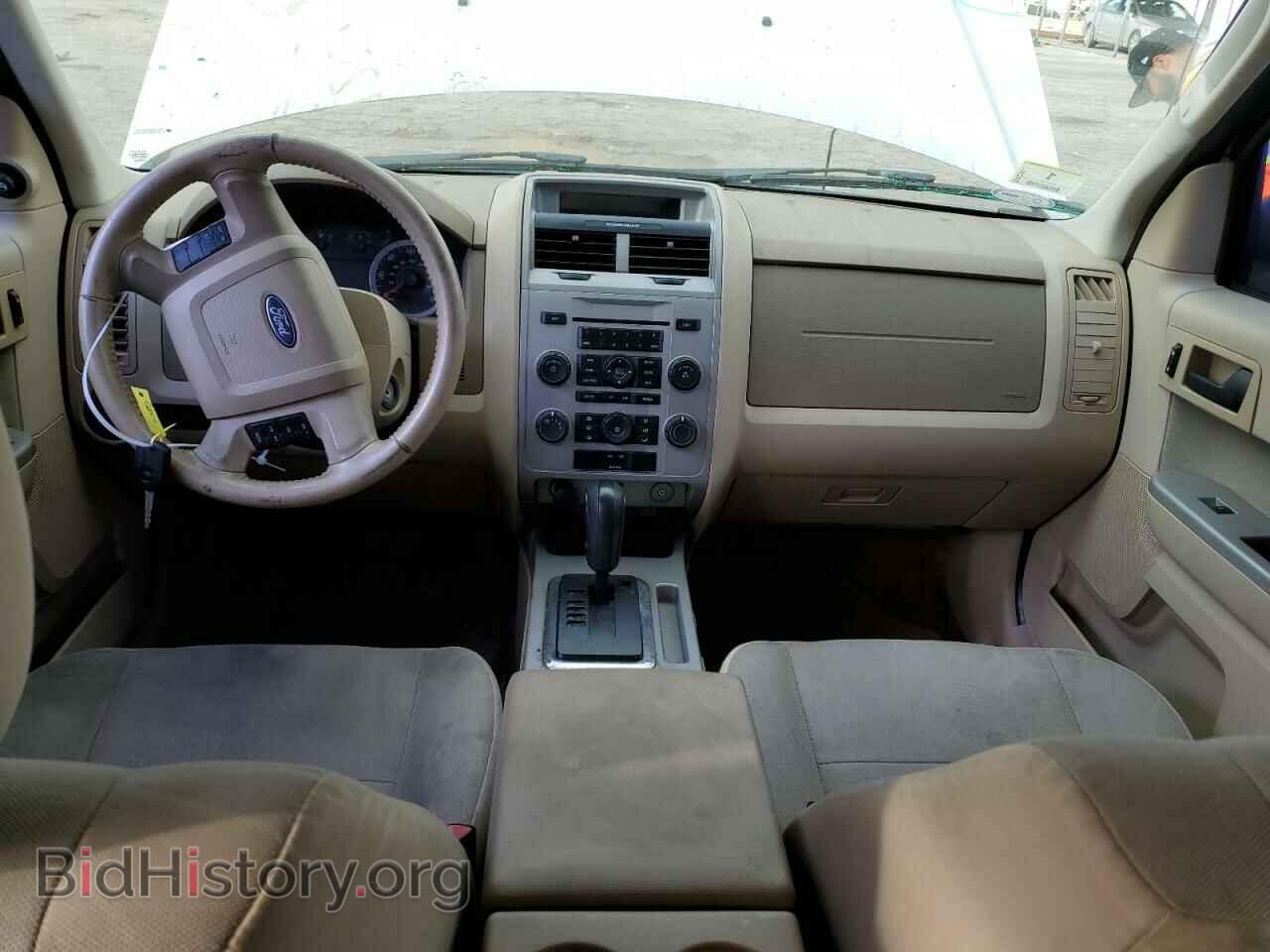 2011 FORD ESCAPE - VIN: 1FMCU0D77BKC05942 - Фото 8