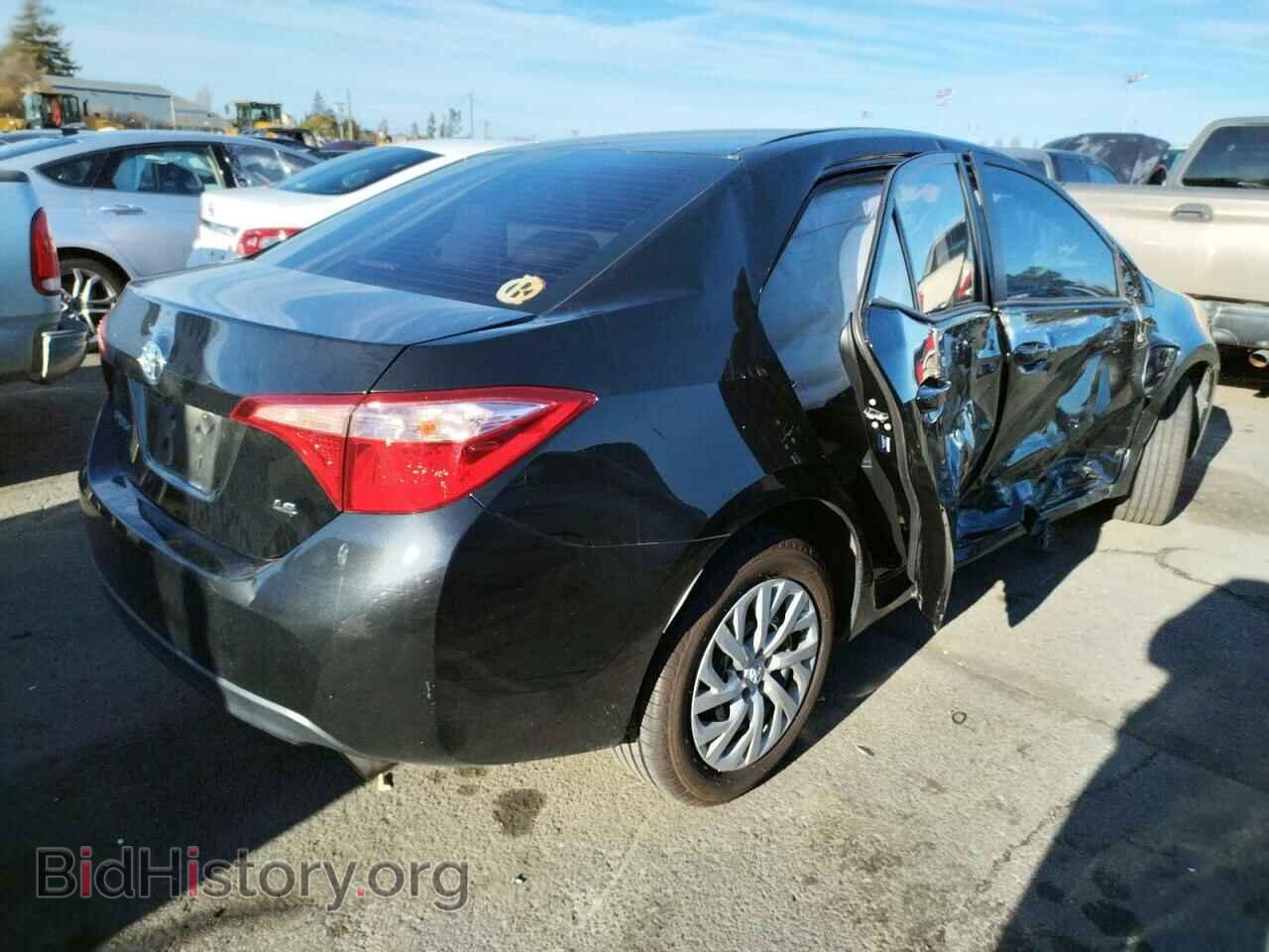 2017 TOYOTA COROLLA - VIN: 2T1BURHEXHC772475 - Фото 3