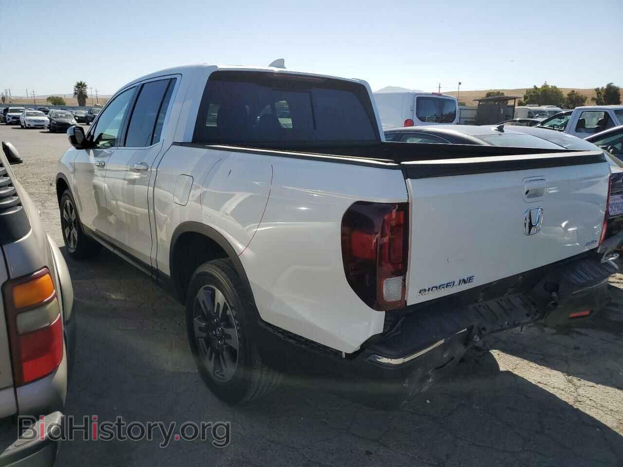 2019 HONDA RIDGELINE - VIN: 5FPYK3F54KB032205 - Фото 2