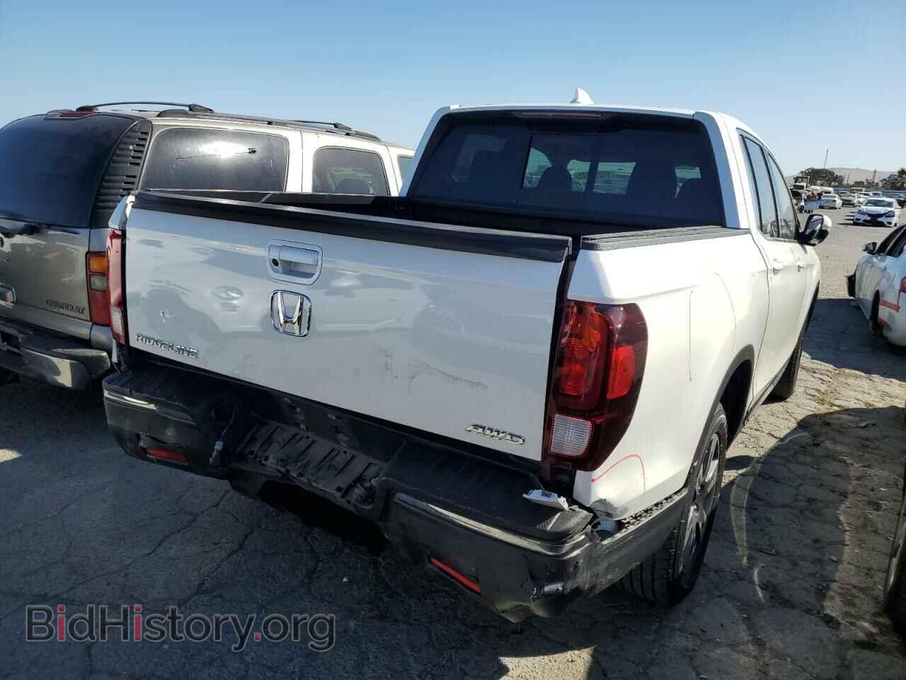 2019 HONDA RIDGELINE - VIN: 5FPYK3F54KB032205 - Фото 3