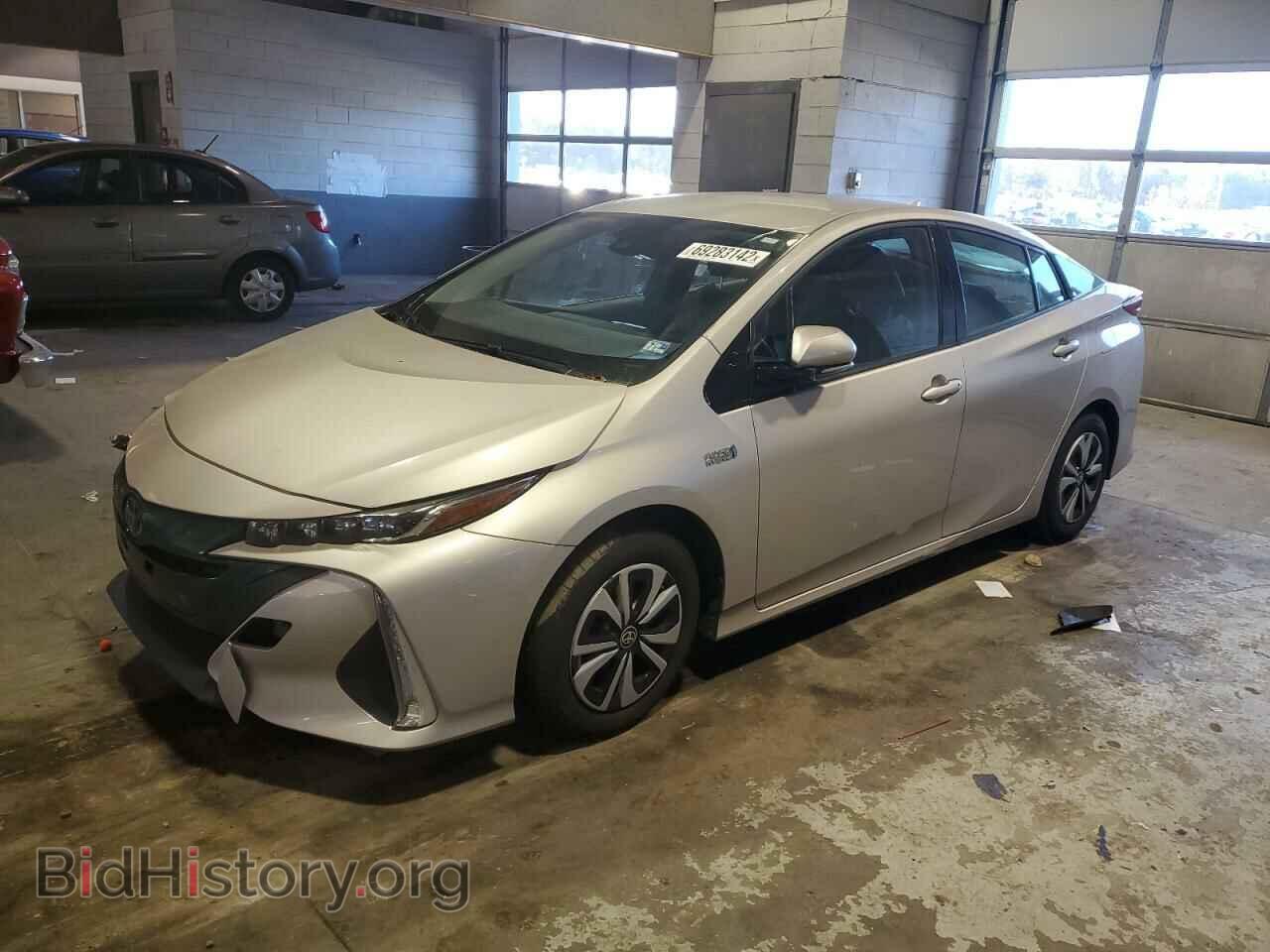 Photo JTDKARFP2H3037558 - TOYOTA PRIUS 2017