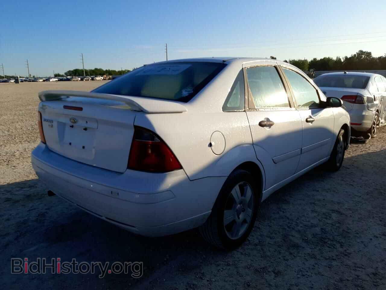 2007 FORD FOCUS - VIN: 1FAHP34N67W326601 - Фото 3