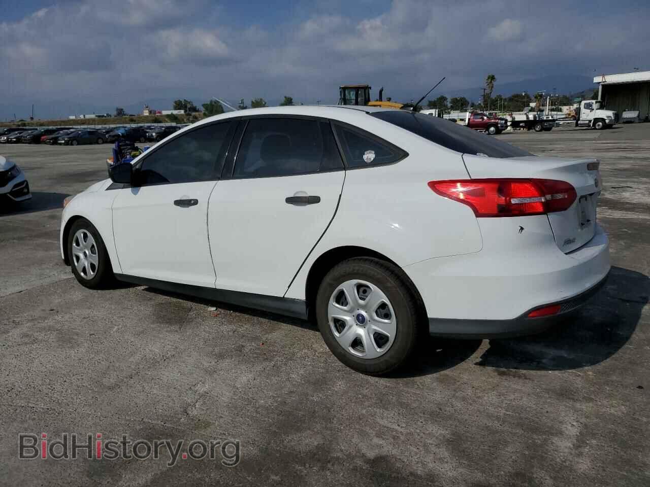 2016 FORD FOCUS - VIN: 1FADP3E28GL391907 - Фото 2