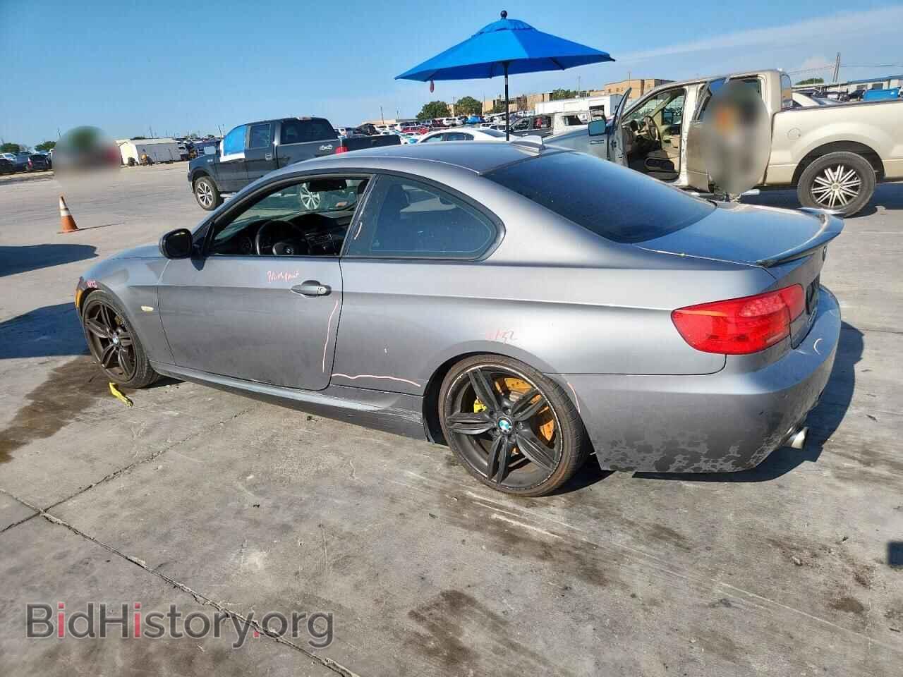 2012 BMW 3 SERIES - VIN: WBAKG7C50CE802427 - Фото 2
