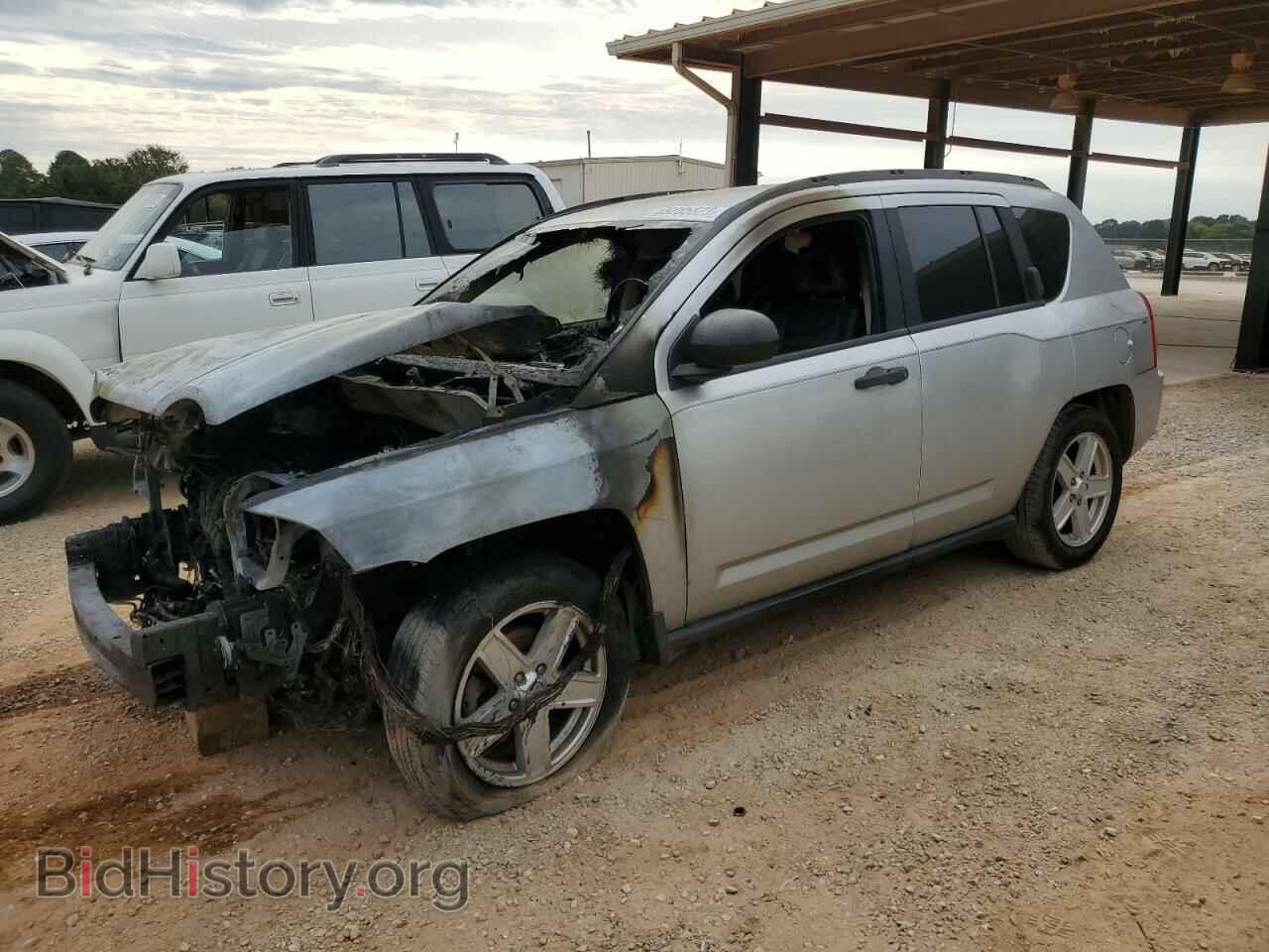 Фотография 1J8FT47W47D101976 - JEEP COMPASS 2007