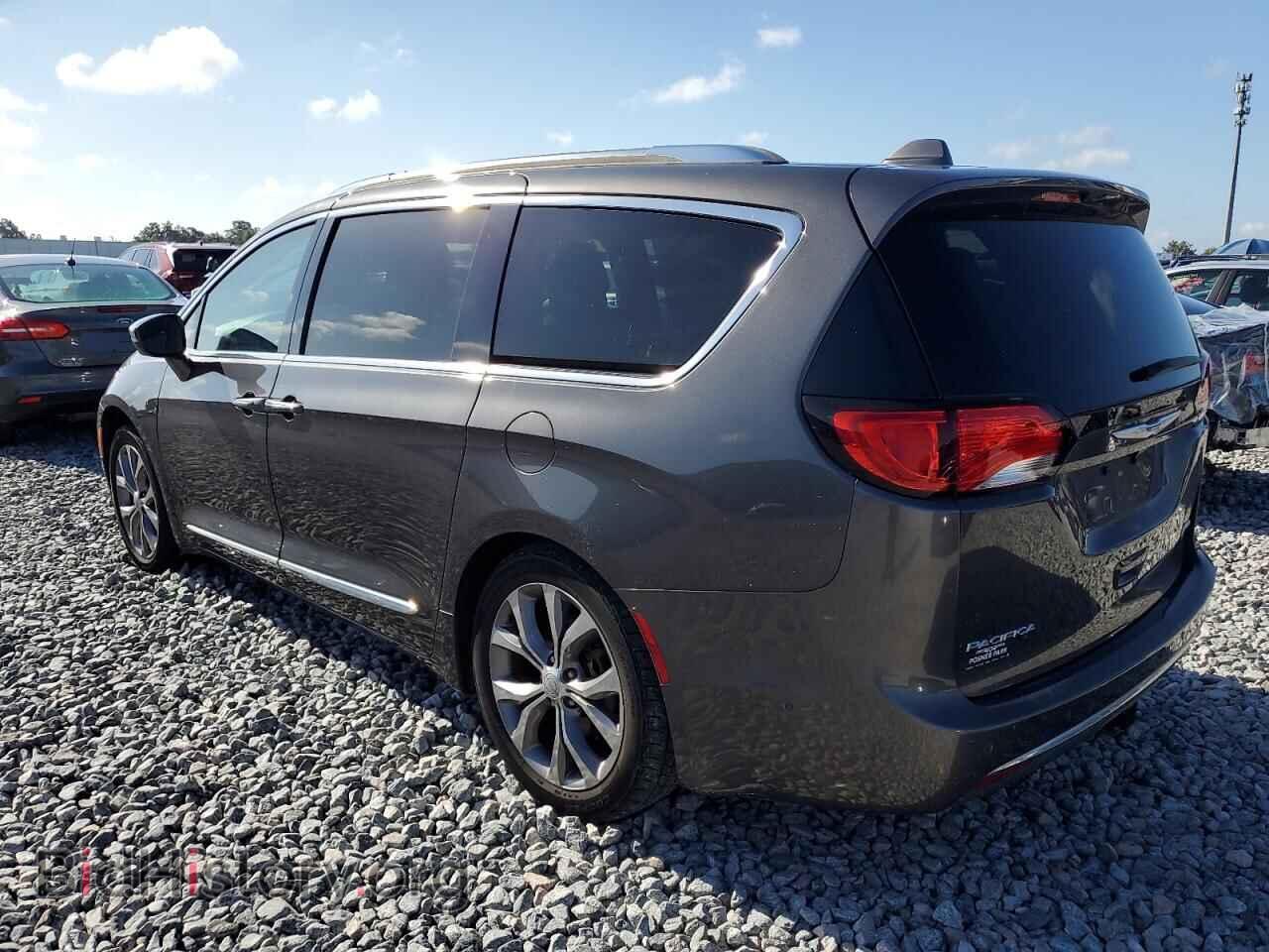 2019 CHRYSLER PACIFICA - VIN: 2C4RC1GG0KR644467 - Фото 2
