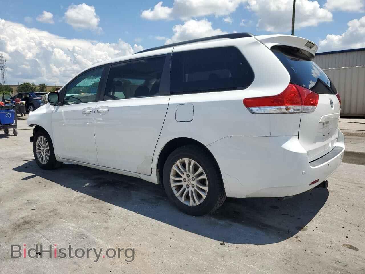 2014 TOYOTA All Models - VIN: 5TDYK3DC6ES444572 - Фото 2