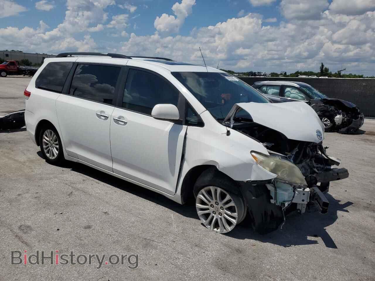 2014 TOYOTA All Models - VIN: 5TDYK3DC6ES444572 - Фото 4