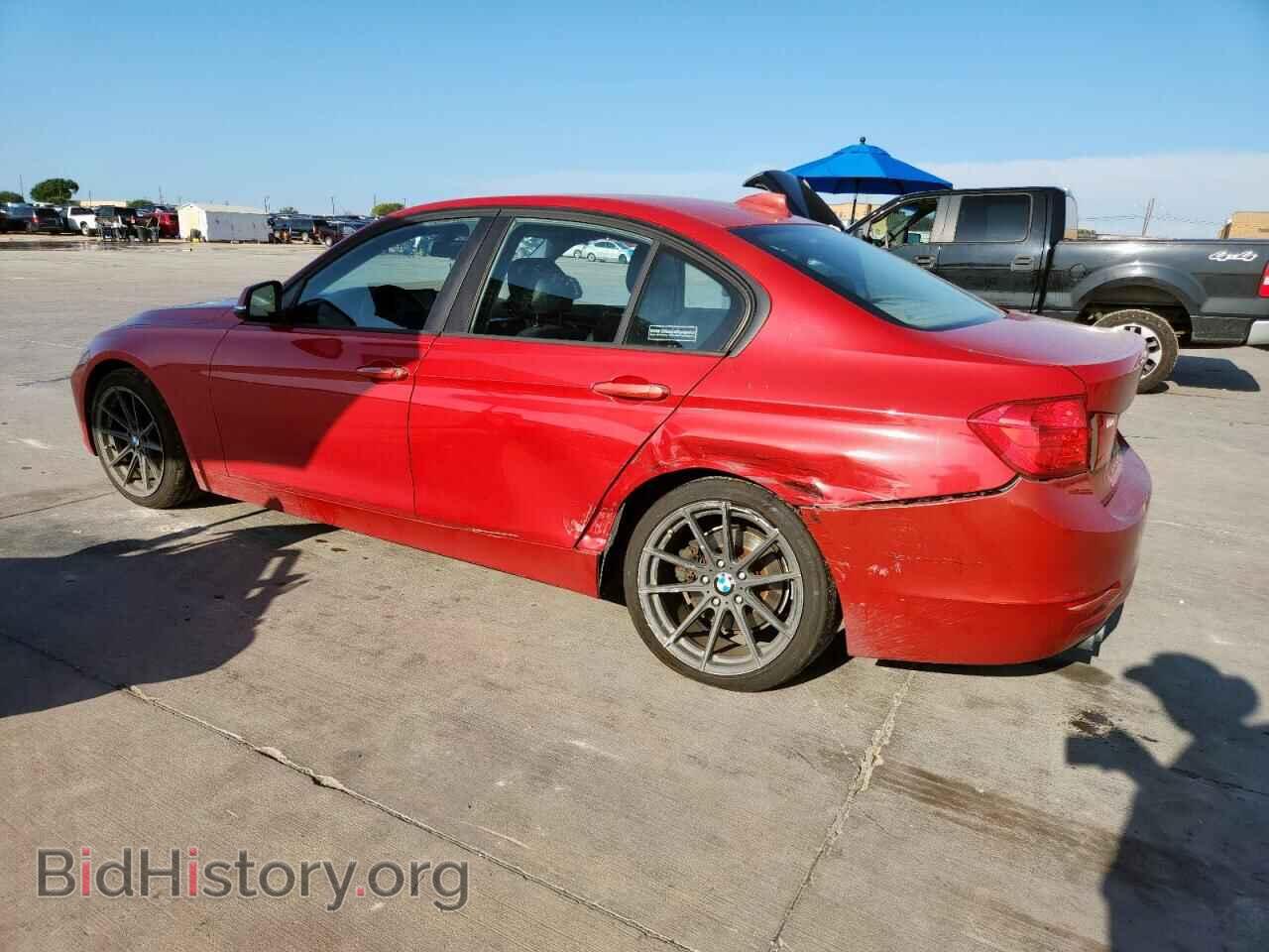 2013 BMW 3 SERIES - VIN: WBA3A5C54DF603340 - Фото 2
