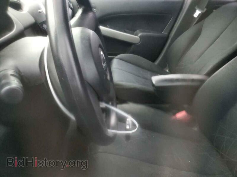 2013 Mazda 2 (VIN JM1DE1KY7D0162953) — фото 7 из 12