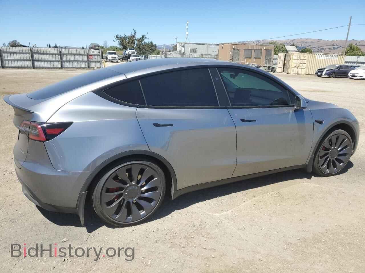 2024 TESLA MODEL Y - VIN: 7SAYGDEF5RF128156 - Photo 3