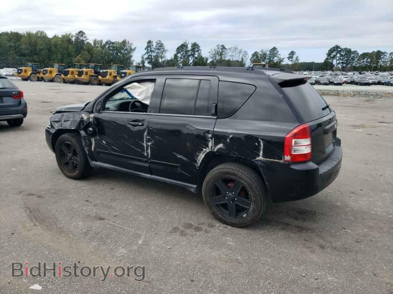 2010 JEEP COMPASS - VIN: 1J4NT4FBXAD578768 - Фото 2
