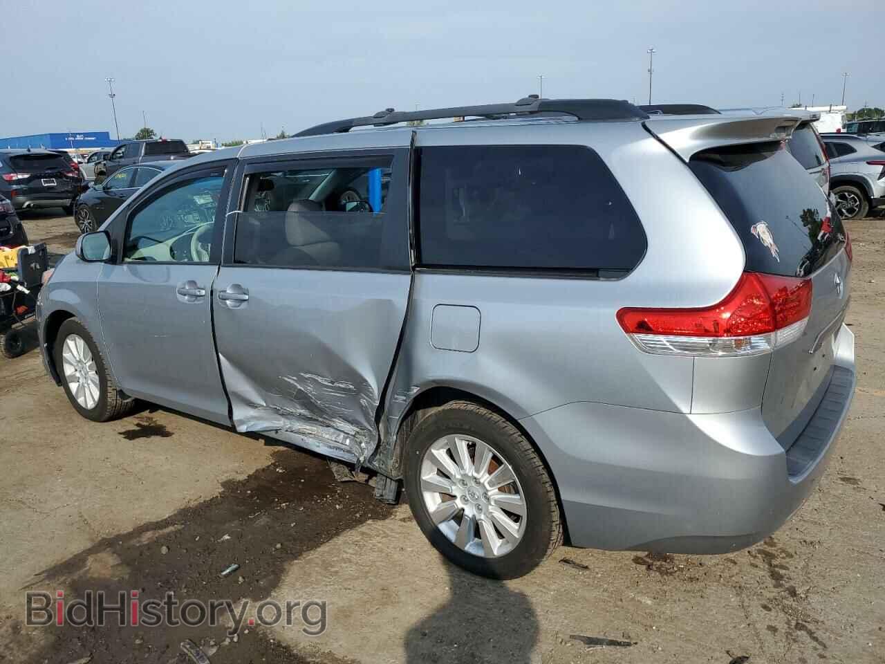 2014 TOYOTA All Models - VIN: 5TDDK3DC7ES092407 - Фото 2