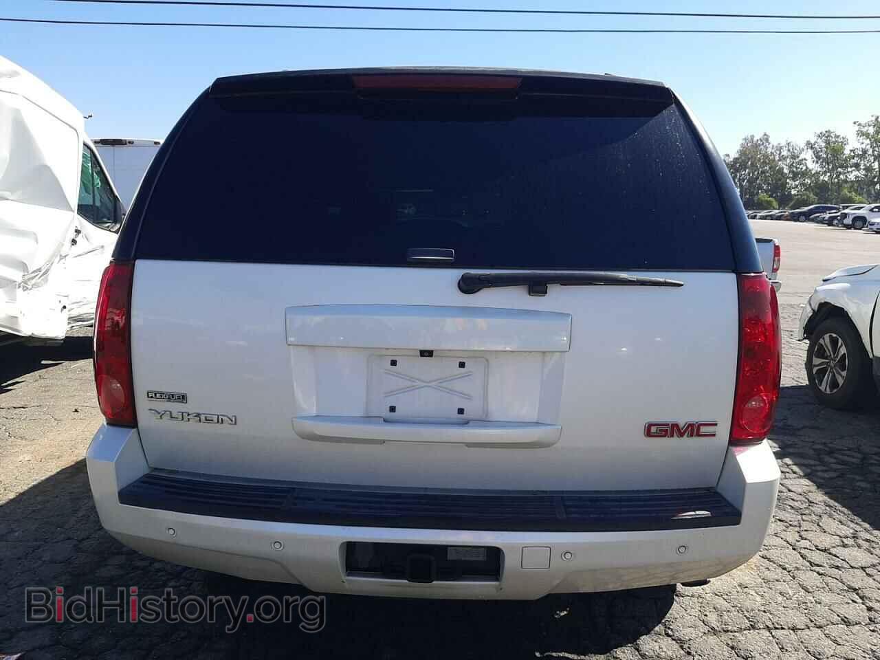 2008 GMC YUKON - VIN: 1GKFC13008R262017 - Фото 6