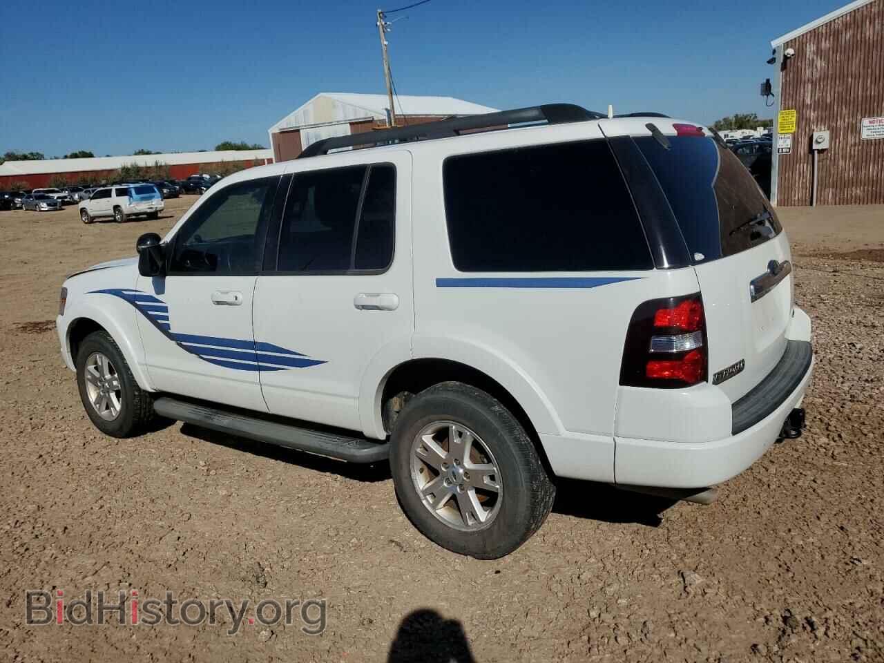 2010 FORD EXPLORER - VIN: 1FMEU7DE8AUA09656 - Фото 2