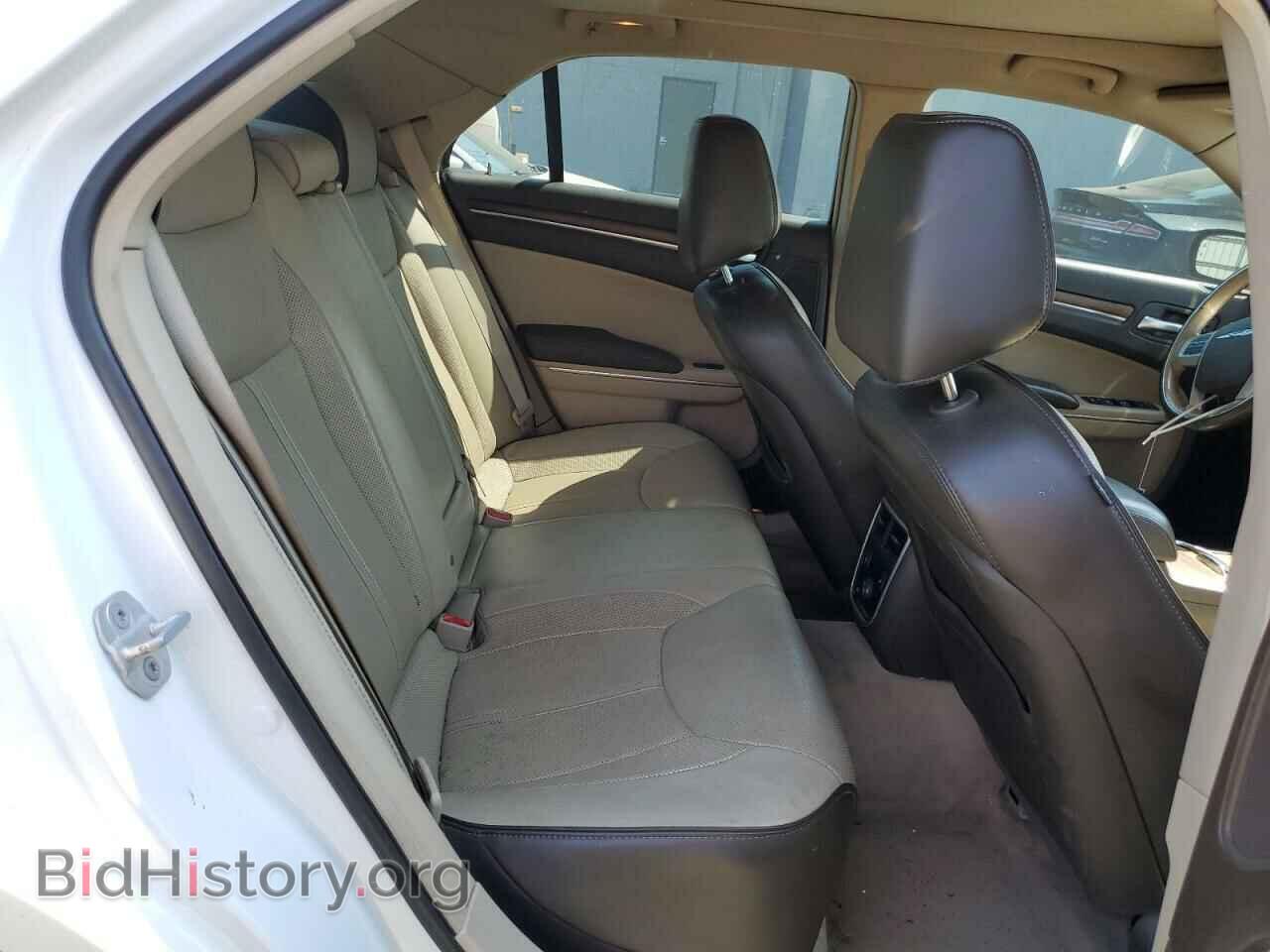 2013 CHRYSLER 300 - VIN: 2C3CCAST7DH513771 - Фото 10