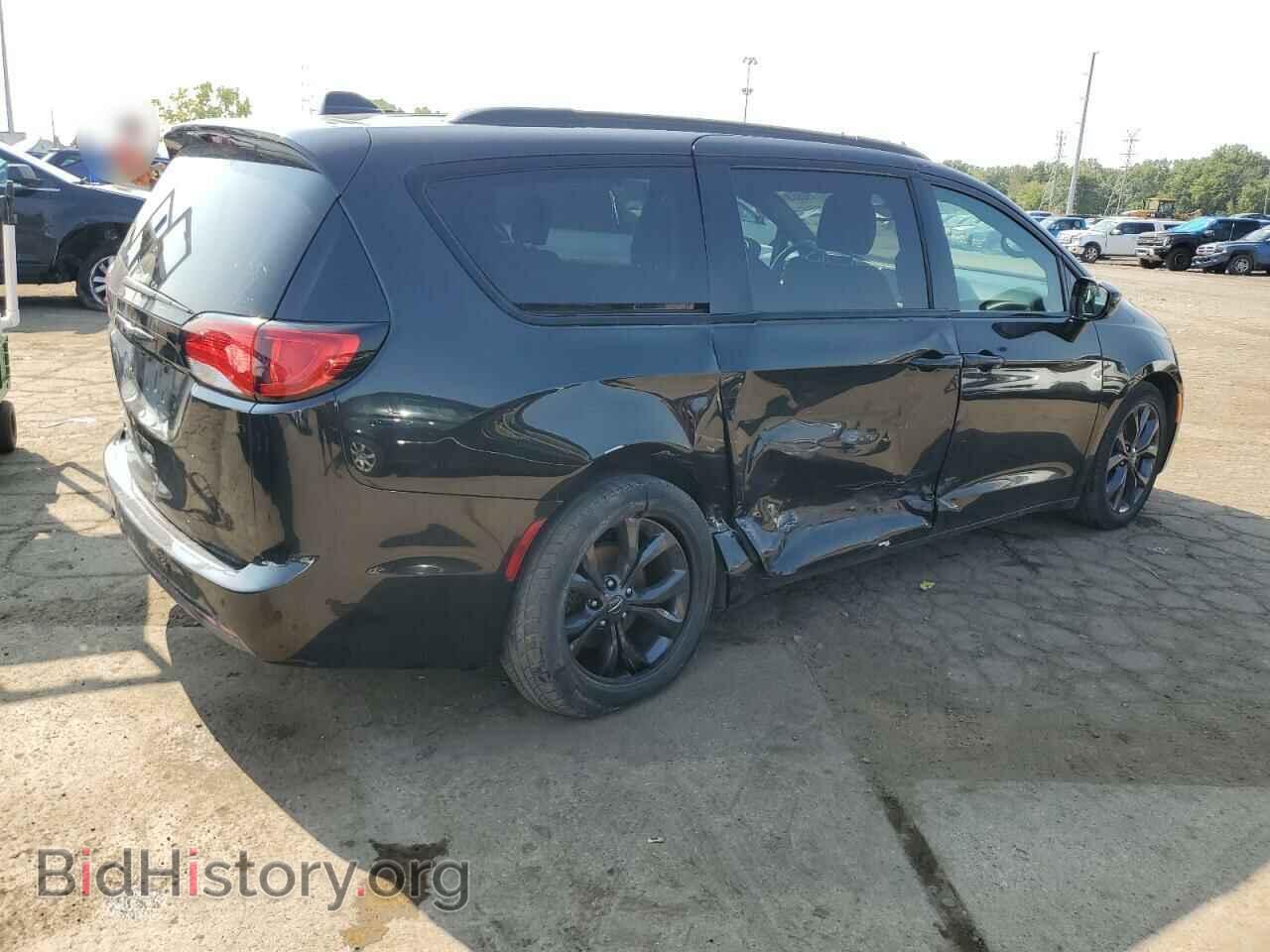 2018 CHRYSLER PACIFICA - VIN: 2C4RC1BG9JR260385 - Фото 3