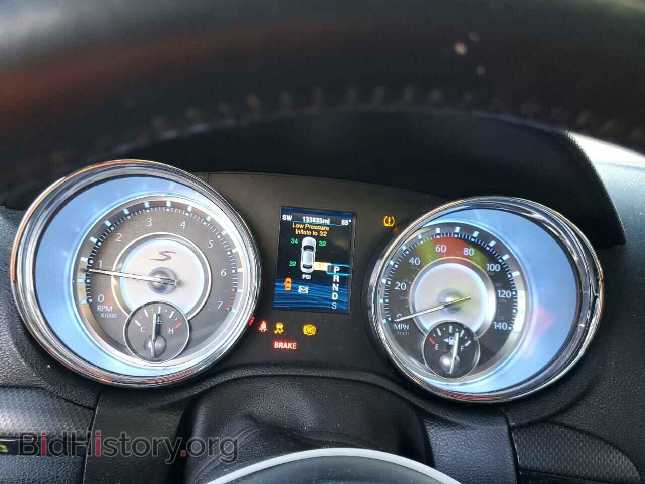 2014 CHRYSLER 300 - VIN: 2C3CCABG2EH345008 - Фото 9