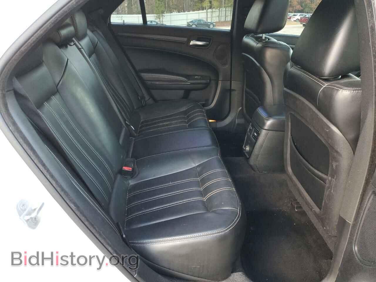2014 CHRYSLER 300 - VIN: 2C3CCABG2EH345008 - Фото 10