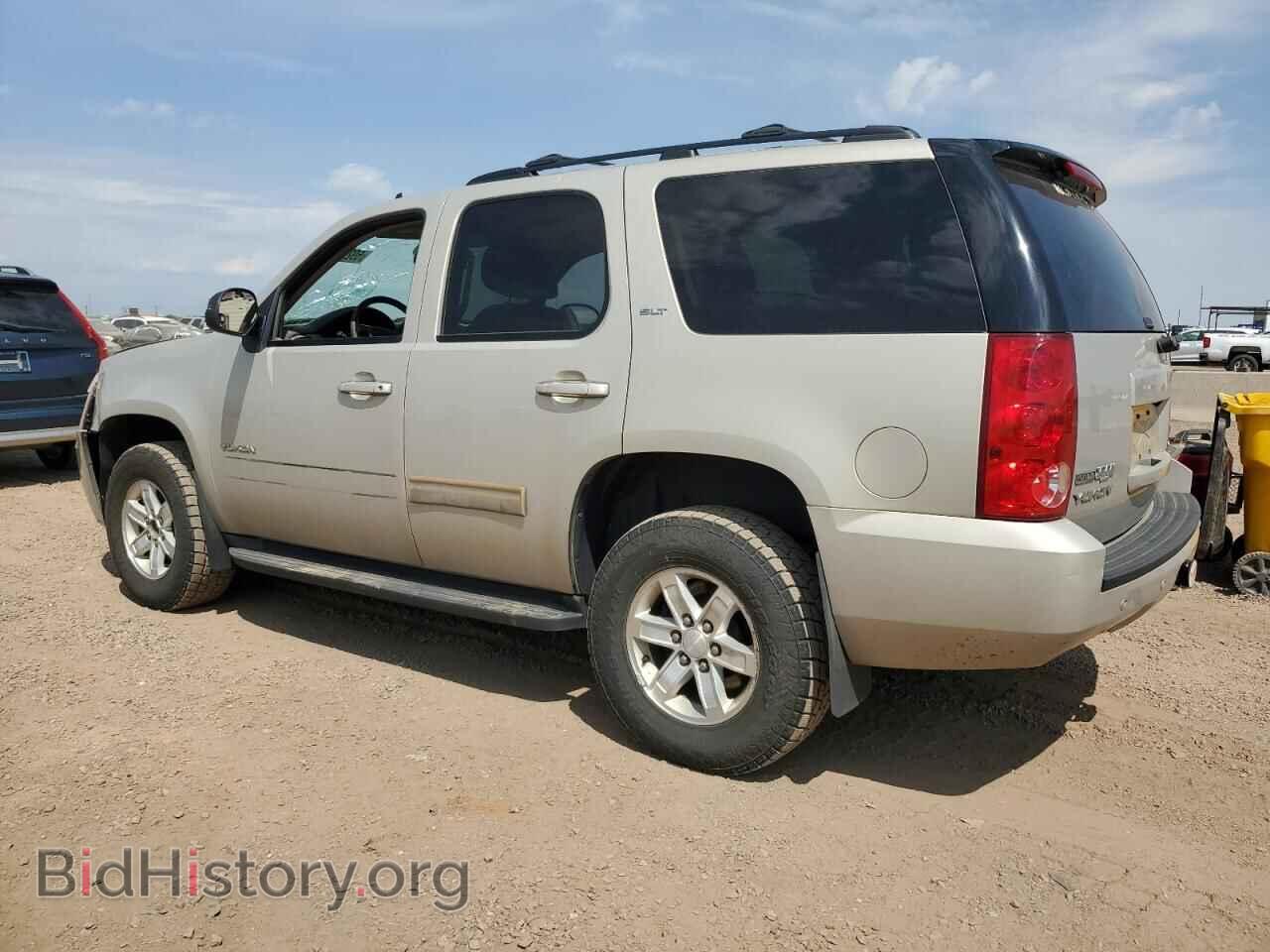 2011 GMC YUKON - VIN: 1GKS2CE01BR261931 - Фото 2