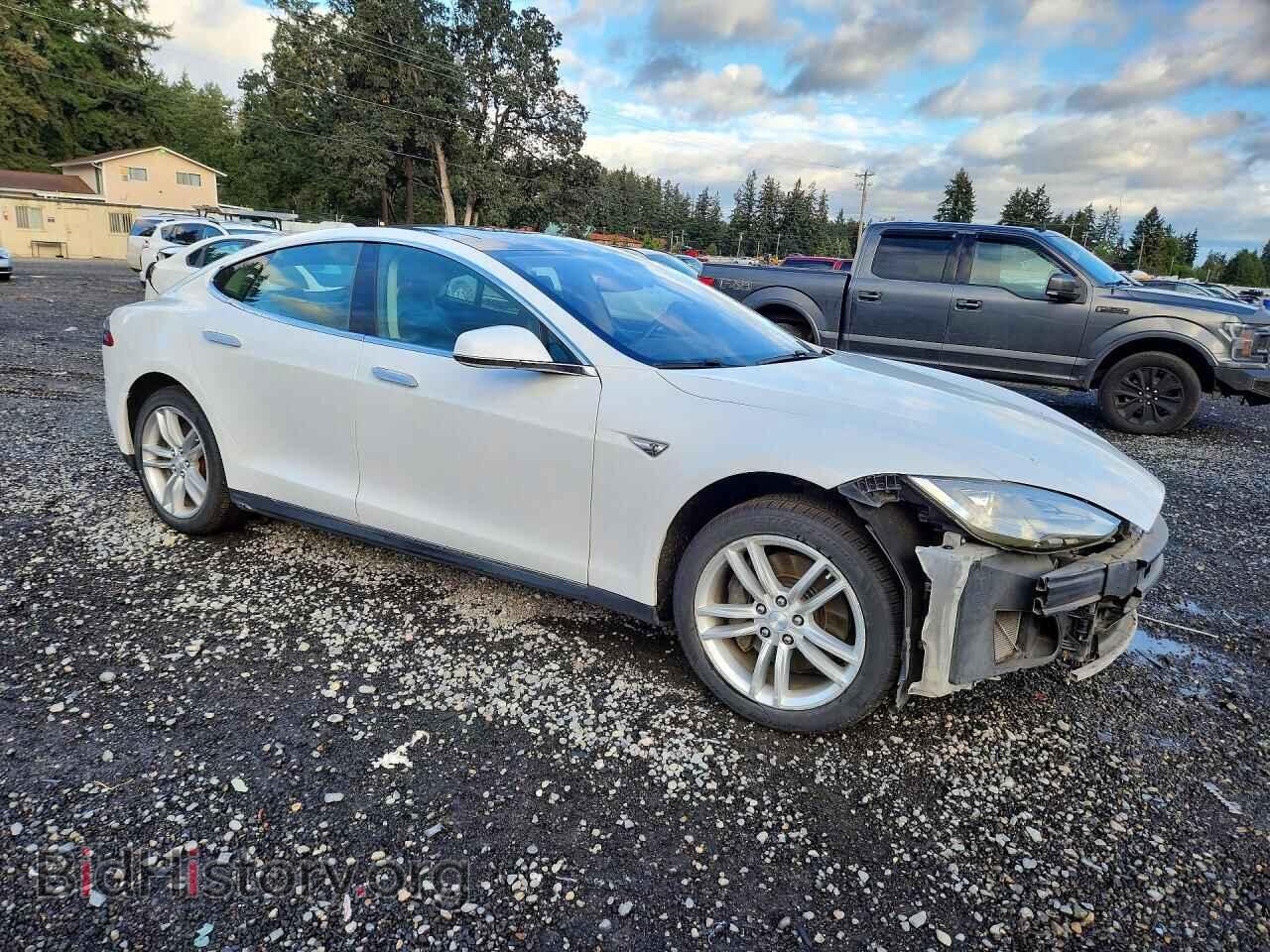 2013 TESLA MODEL S - VIN: 5YJSA1CN2DFP05876 - Photo 4
