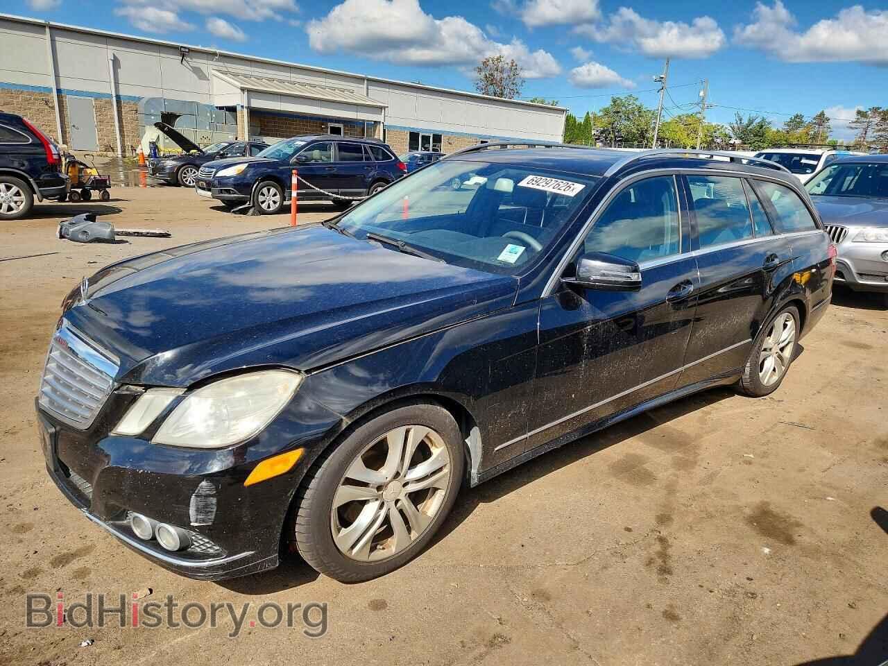 Photo WDDHH8HBXBA100397 - MERCEDES-BENZ E-CLASS 2011