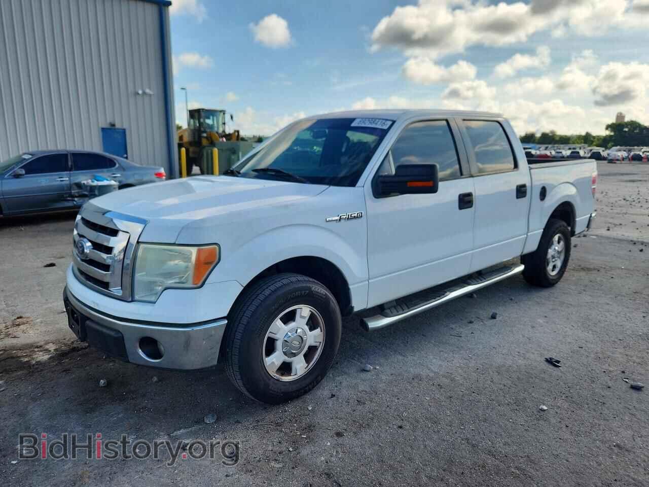 Фотография 1FTFW1CF8BFD36784 - FORD F150 2011