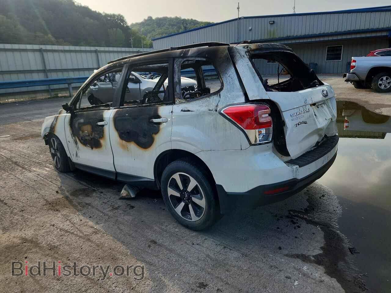 2017 SUBARU FORESTER - VIN: JF2SJAEC8HH505331 - Фото 2