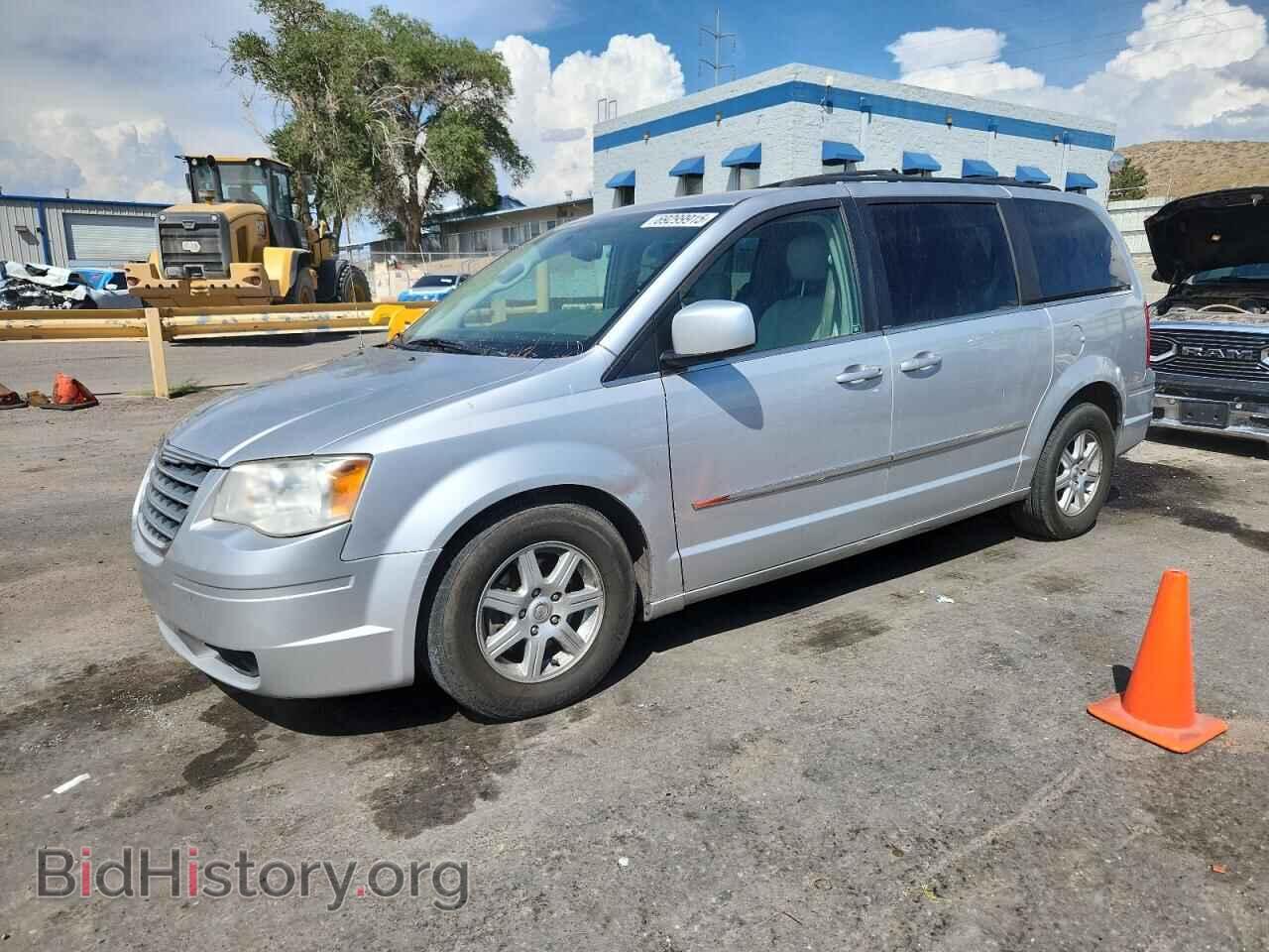 Photo 2A4RR5DX4AR207090 - CHRYSLER MINIVAN 2010