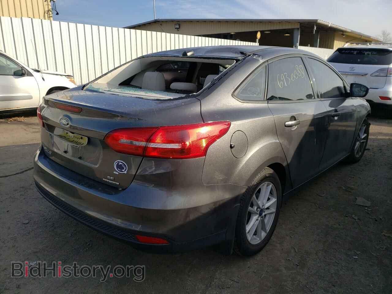 2016 FORD FOCUS - VIN: 1FADP3F2XGL256832 - Фото 4