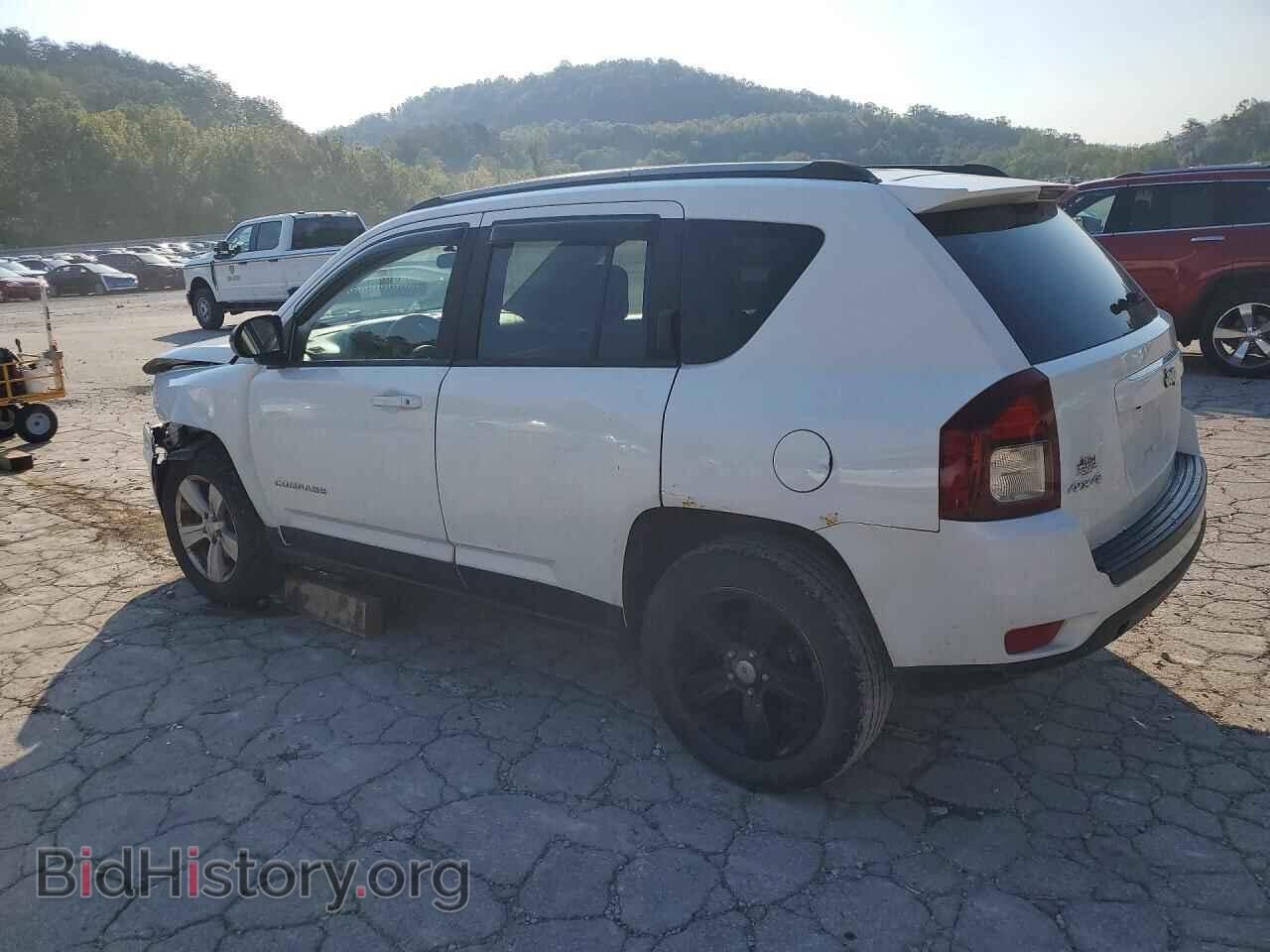 2015 JEEP COMPASS - VIN: 1C4NJDBBXFD416518 - Photo 2