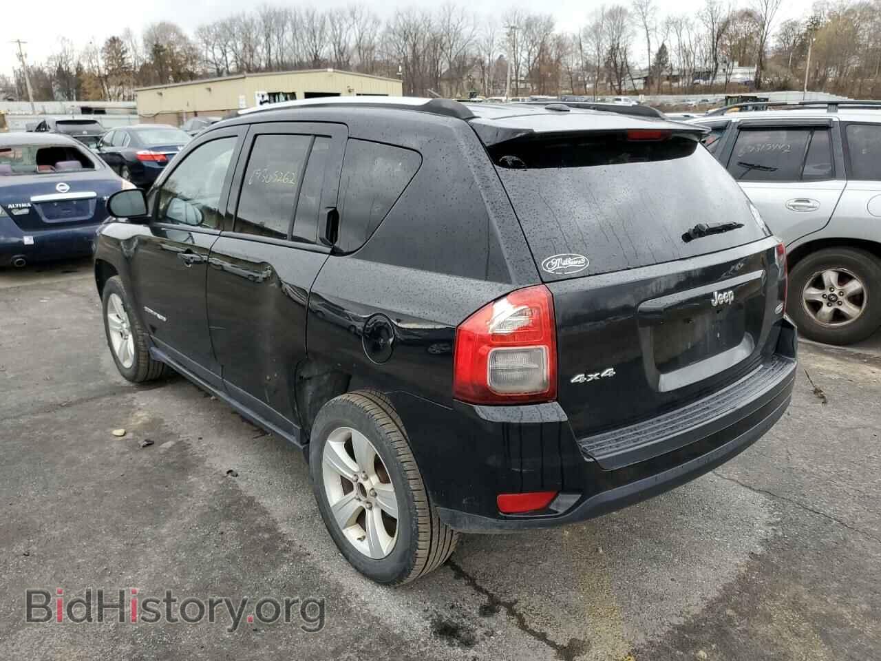 2012 JEEP COMPASS - VIN: 1C4NJDEB0CD676059 - Photo 2
