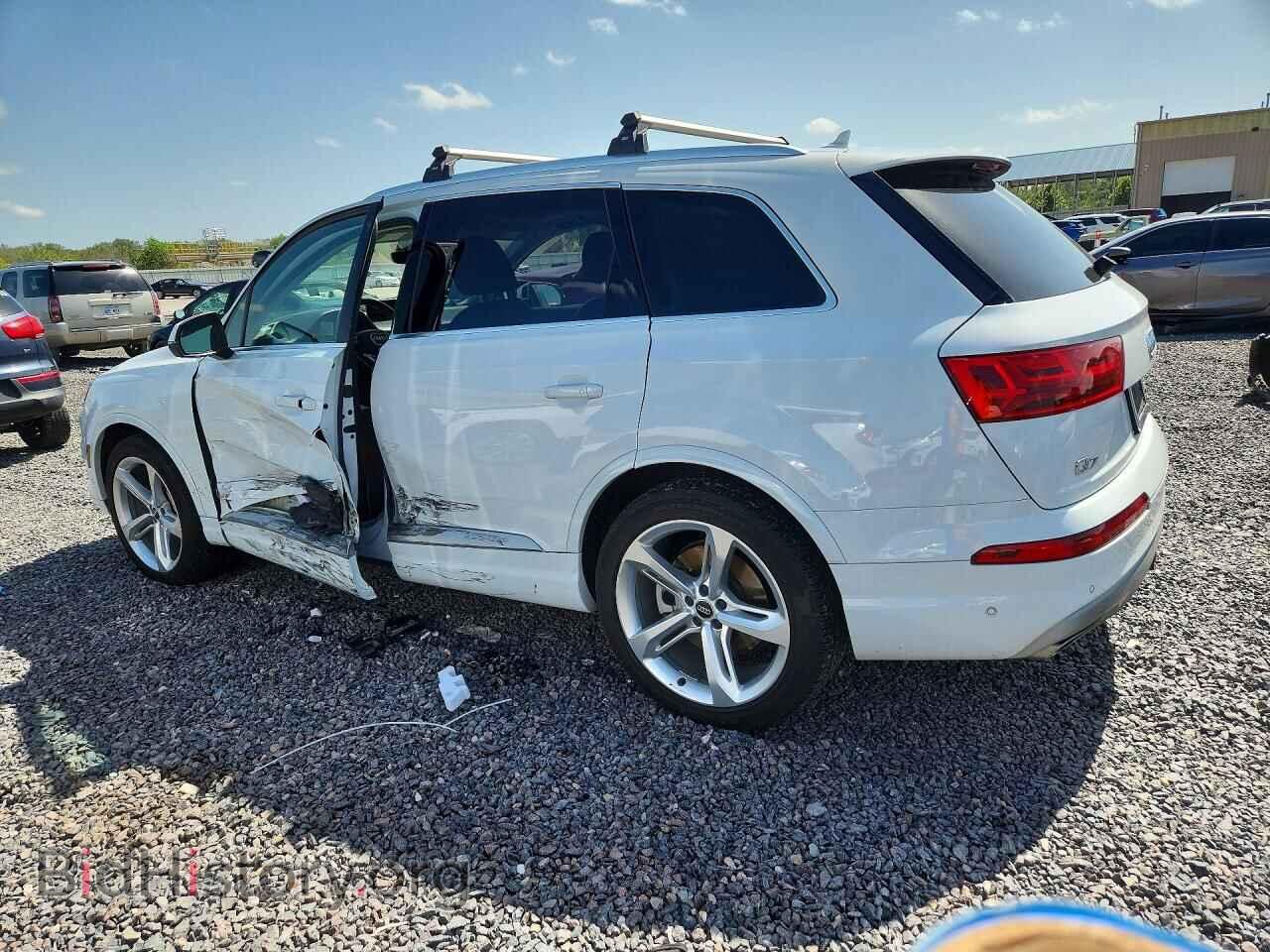 2019 AUDI Q7 - VIN: WA1VAAF79KD015938 - Photo 2