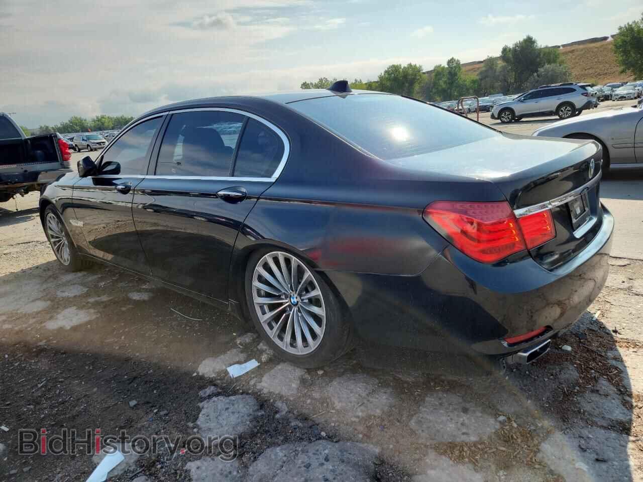 2012 BMW 7 SERIES - VIN: WBAKB4C56CC575320 - Фото 2