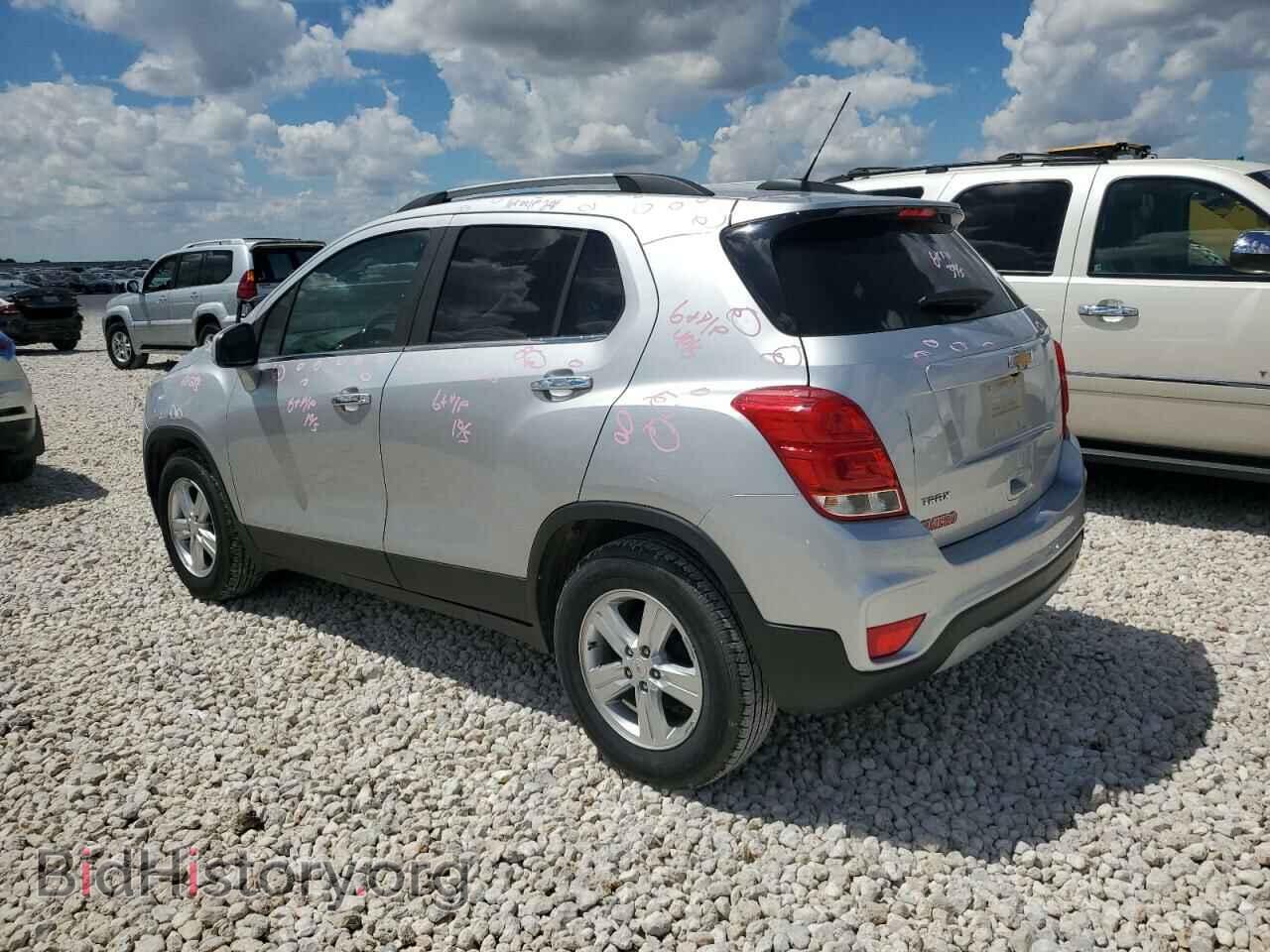 2018 CHEVROLET TRAX - VIN: KL7CJLSB2JB690332 - Фото 2