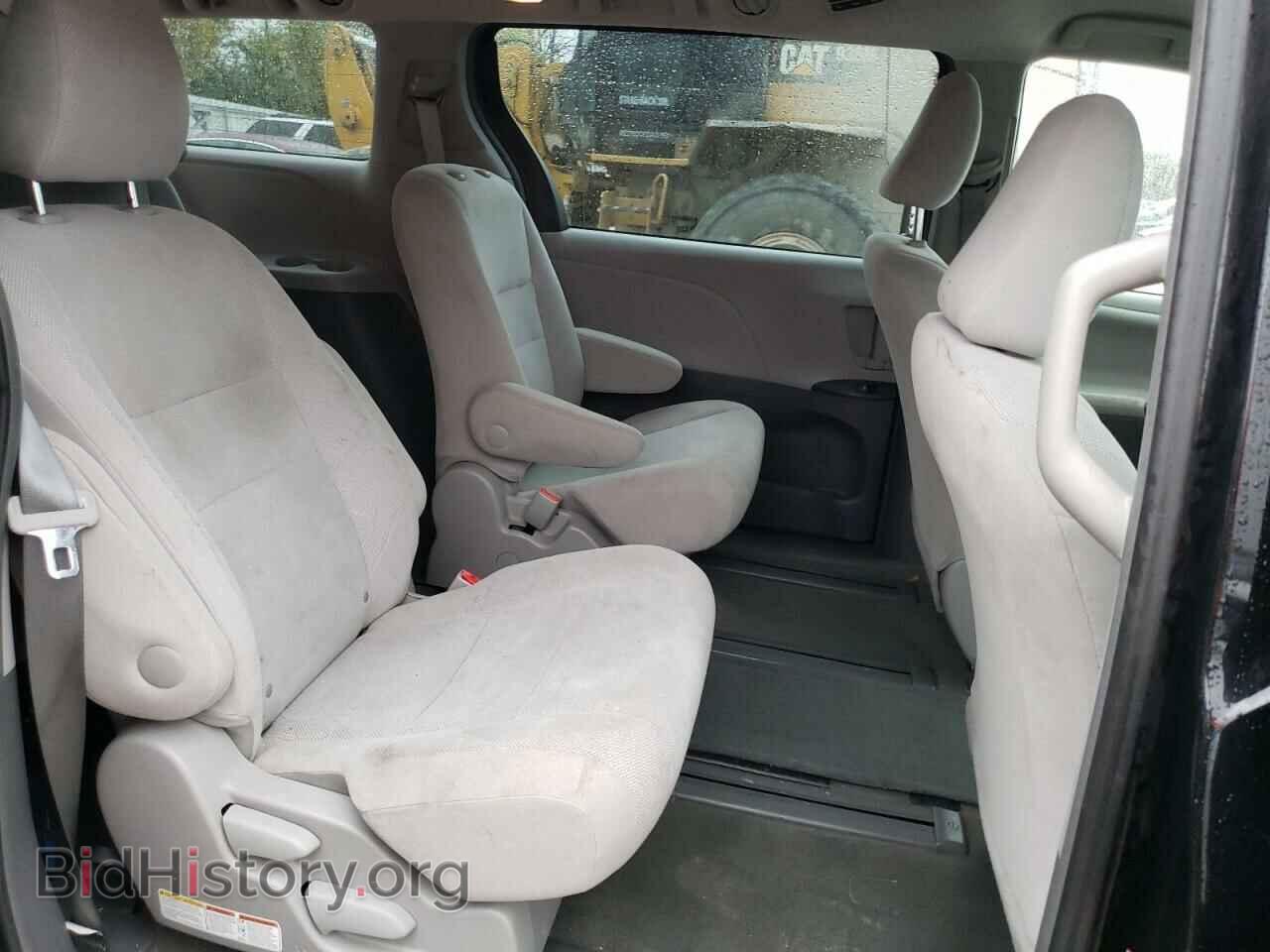 2017 TOYOTA All Models - VIN: 5TDZZ3DC8HS786982 - Фото 11