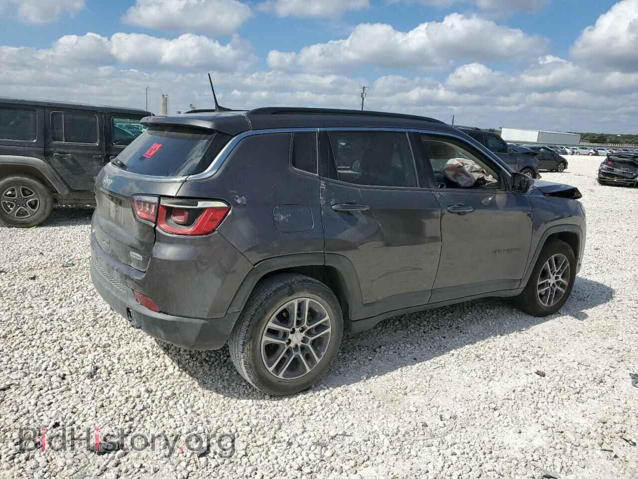2017 JEEP COMPASS - VIN: 3C4NJCBB0HT647774 - Фото 3
