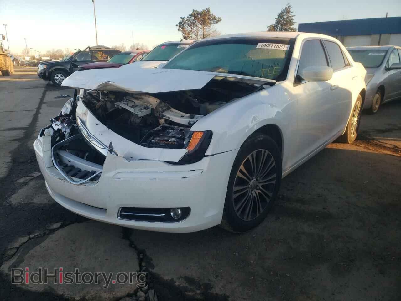 2014 CHRYSLER 300 - VIN: 2C3CCAGG4EH207012 - Фото 2