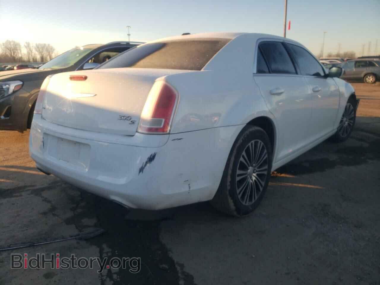 2014 CHRYSLER 300 - VIN: 2C3CCAGG4EH207012 - Фото 4