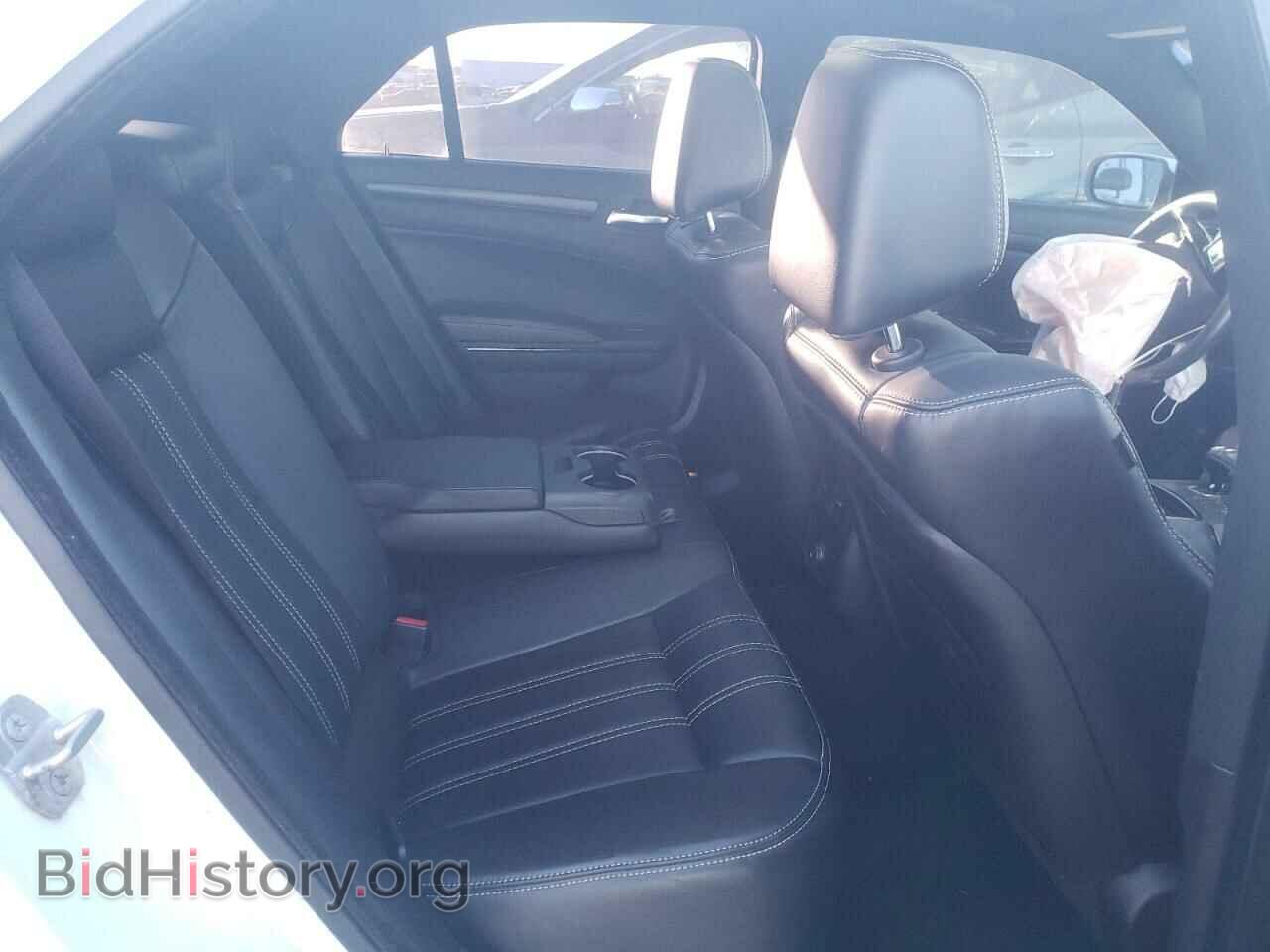 2014 CHRYSLER 300 - VIN: 2C3CCAGG4EH207012 - Фото 6