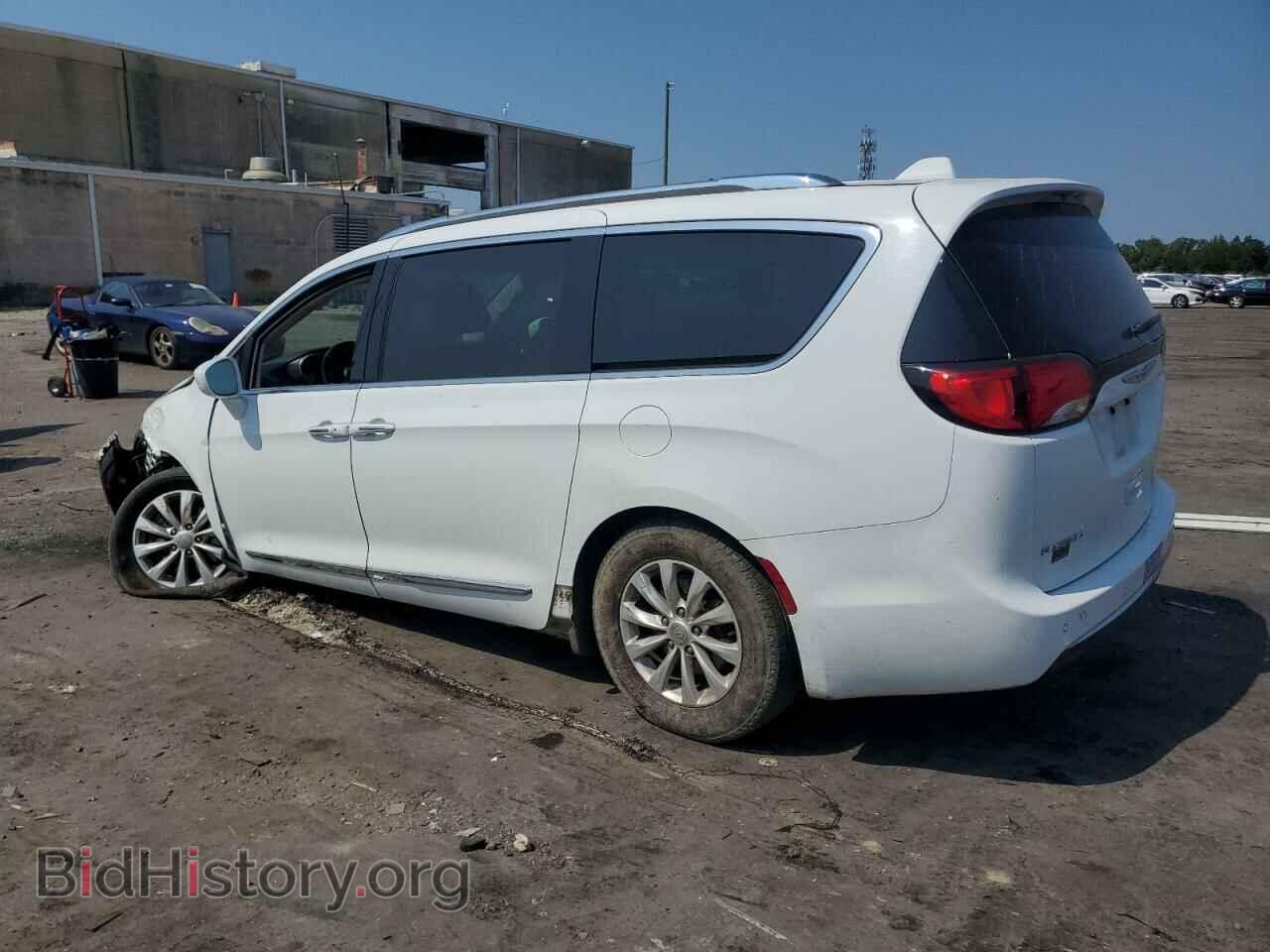2019 CHRYSLER PACIFICA - VIN: 2C4RC1BG7KR731600 - Photo 2