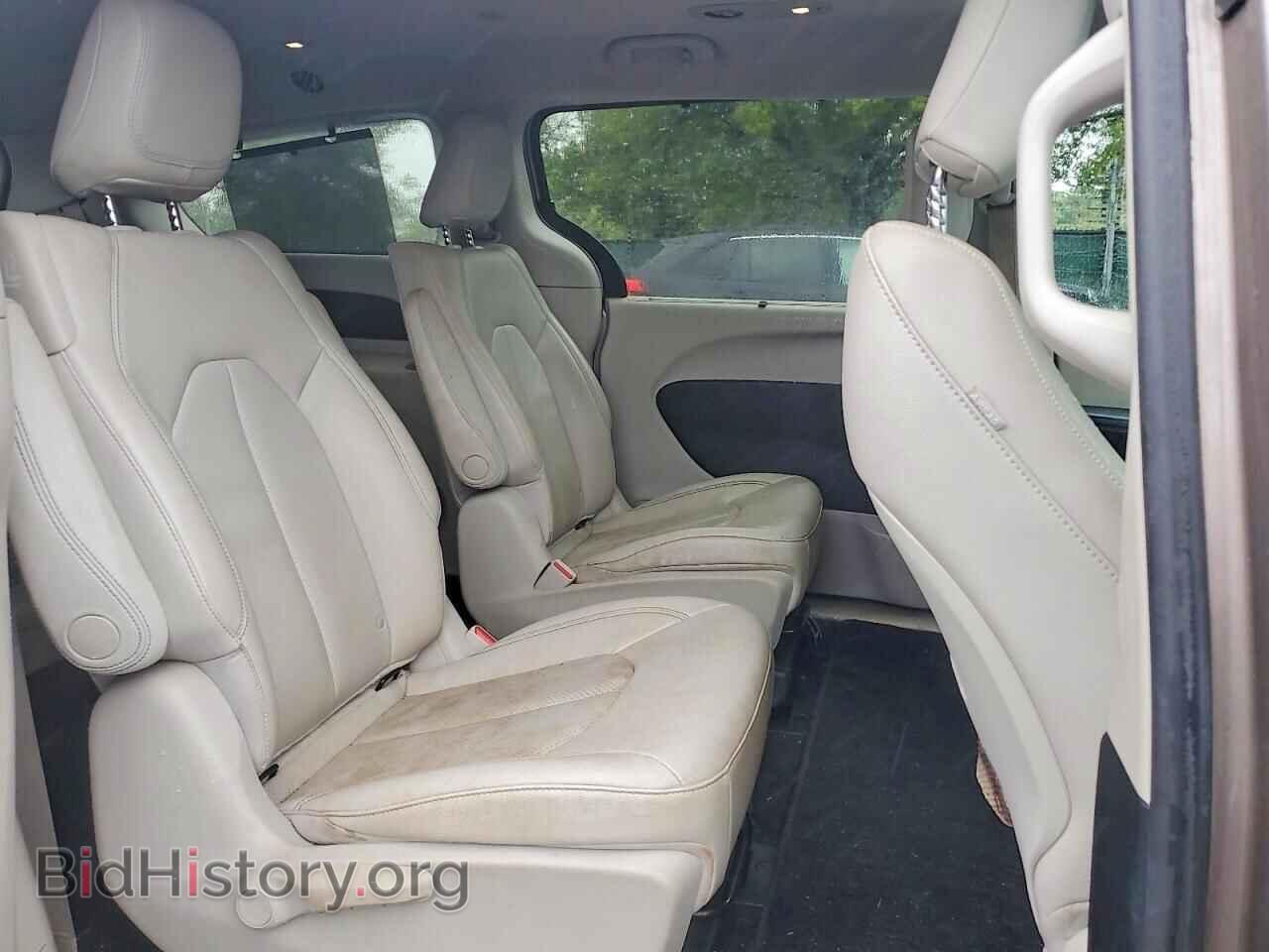 2018 CHRYSLER PACIFICA - VIN: 2C4RC1L70JR183629 - Photo 11