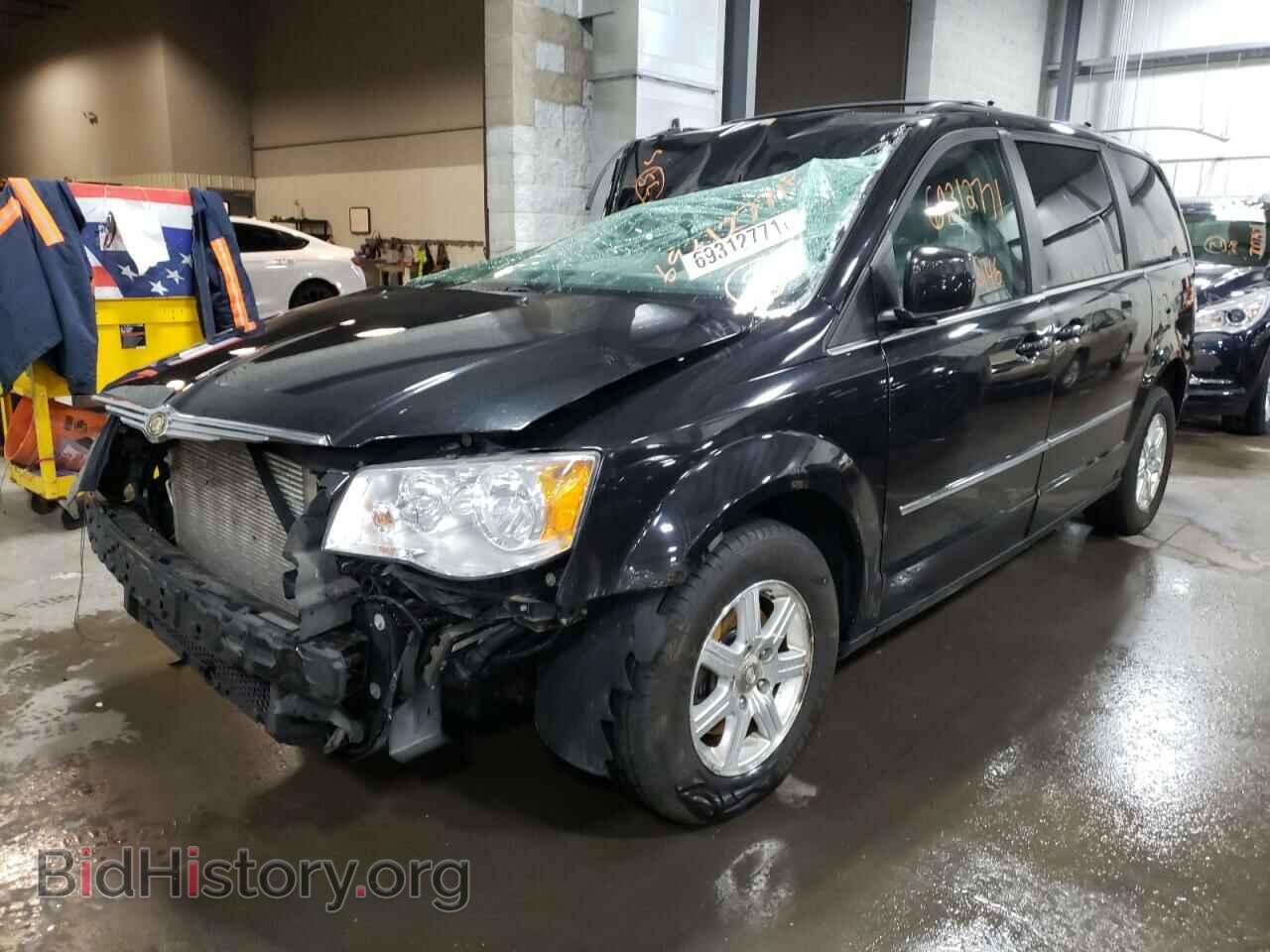 2009 CHRYSLER MINIVAN - VIN: 2A8HR54109R603003 - Фото 2
