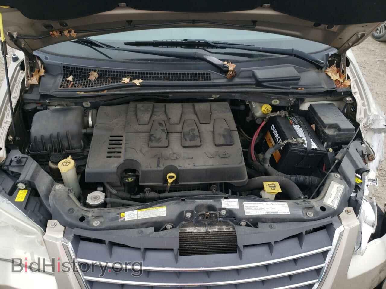 2008 CHRYSLER MINIVAN - VIN: 2A8HR64X58R661195 - Фото 7