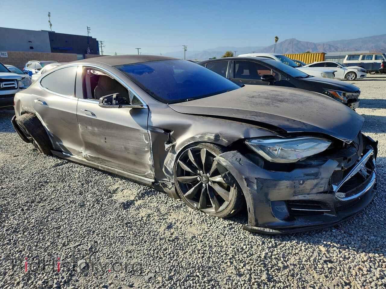 2014 TESLA MODEL S - VIN: 5YJSA1S13EFP41186 - Фото 4